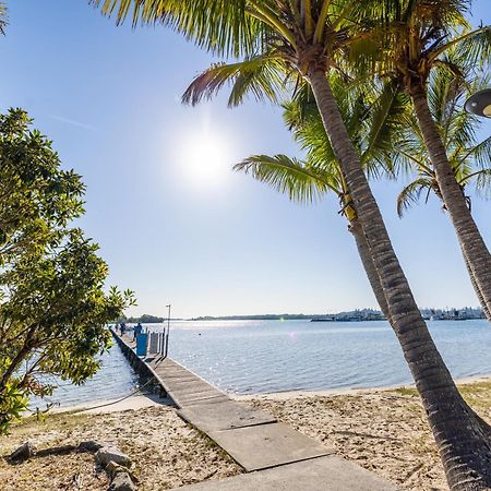 Nrma Blue Dolphin Yamba Holiday Resort ภายนอก รูปภาพ