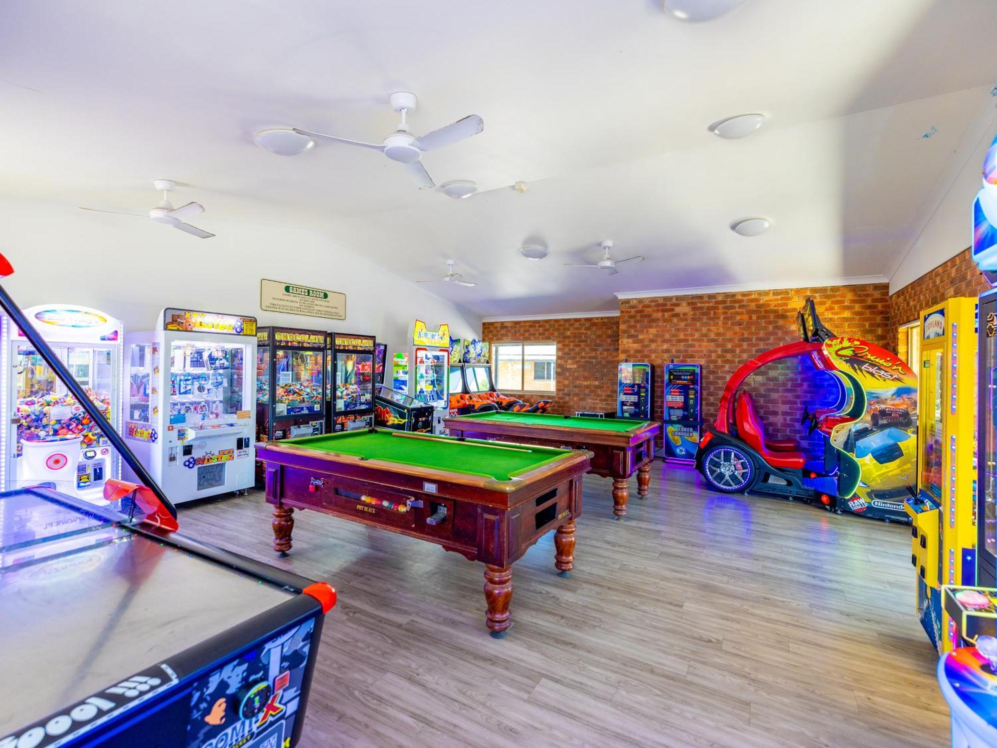 Nrma Blue Dolphin Yamba Holiday Resort ภายนอก รูปภาพ