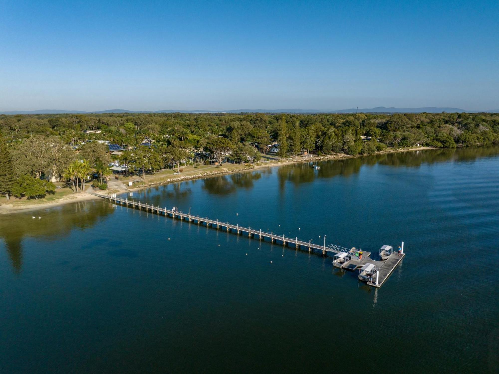 Nrma Blue Dolphin Yamba Holiday Resort ภายนอก รูปภาพ