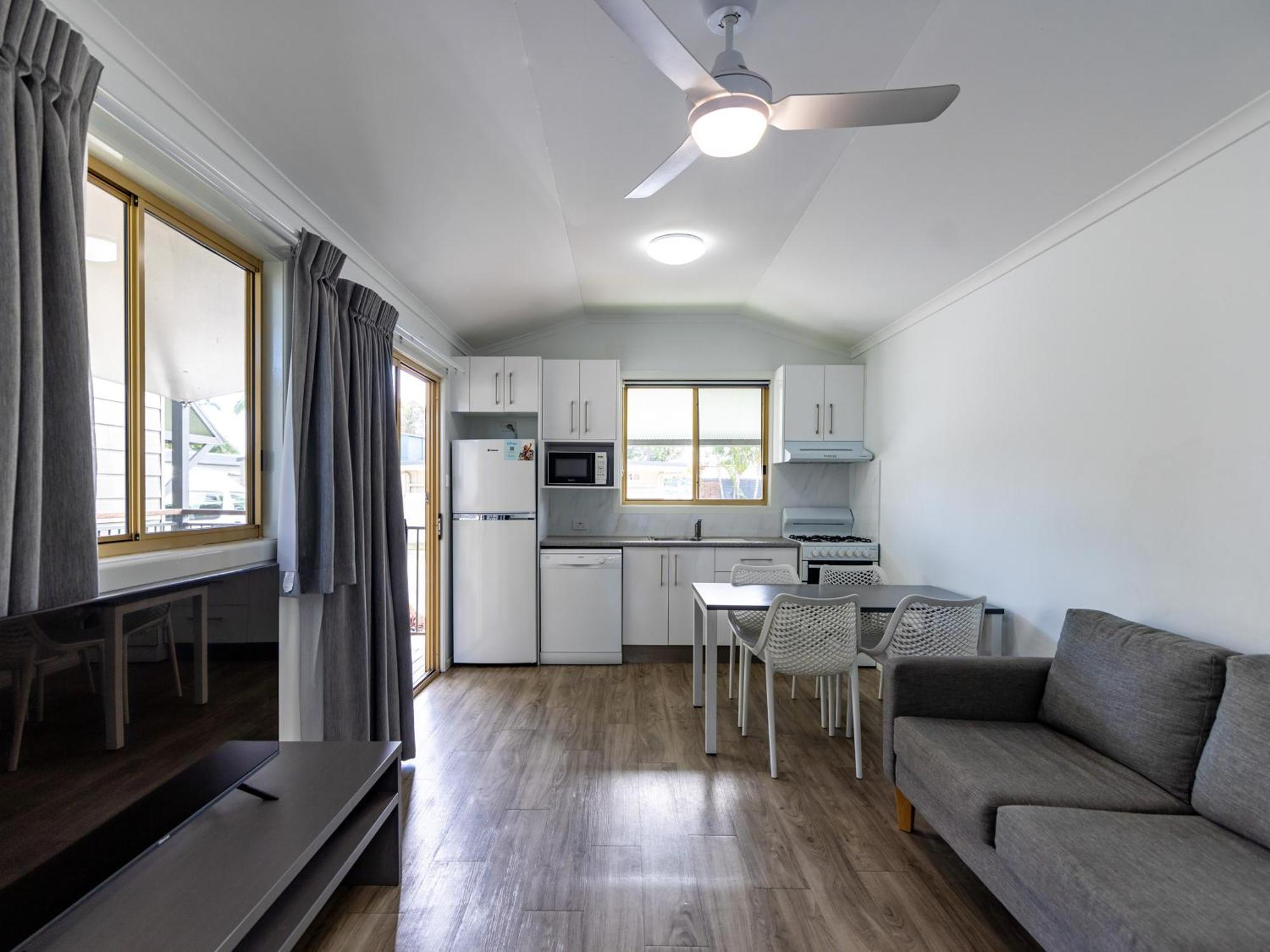 Nrma Blue Dolphin Yamba Holiday Resort ห้อง รูปภาพ